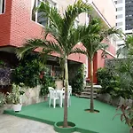 Hotel La Maison Du Monde
